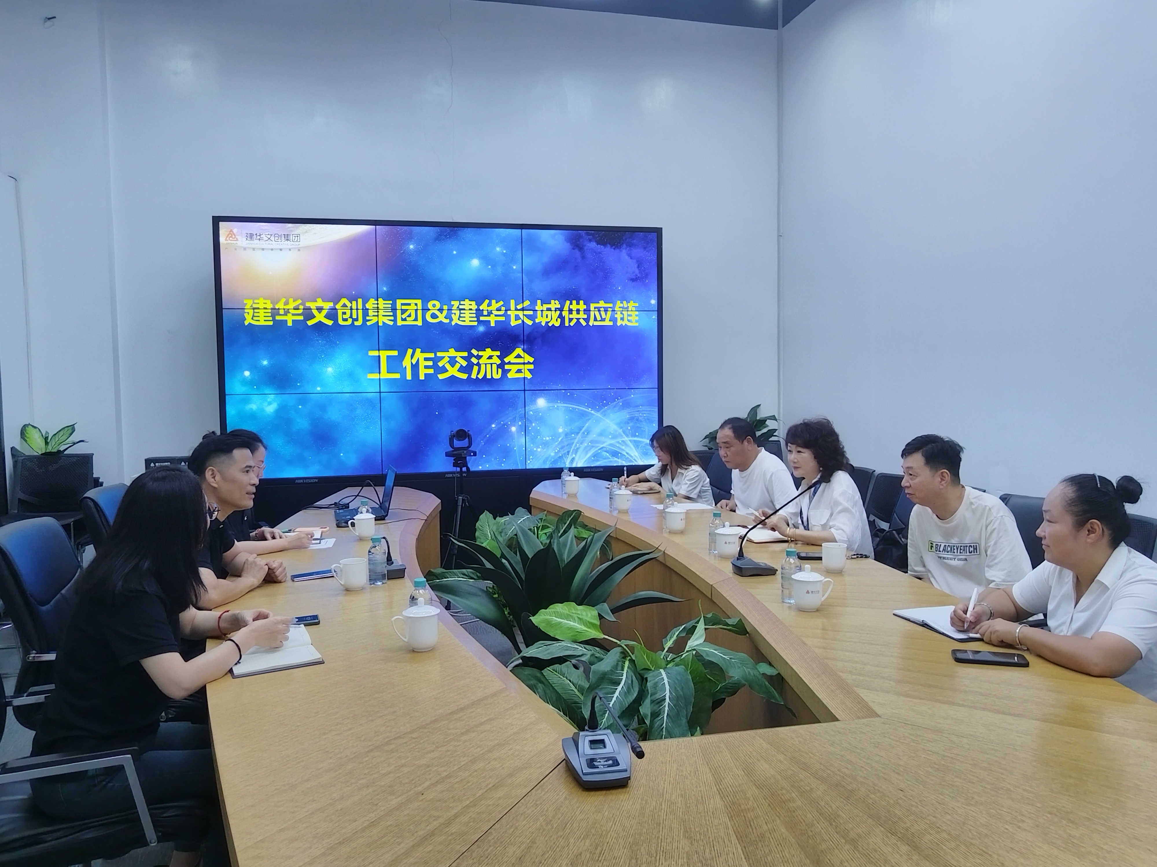 j9国际站备用文创集团与j9国际站备用长城机电公司进行工作互换会