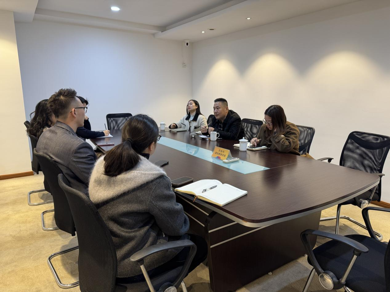 上塘街路总工会调研 钱江商城、水晶城工会工作
