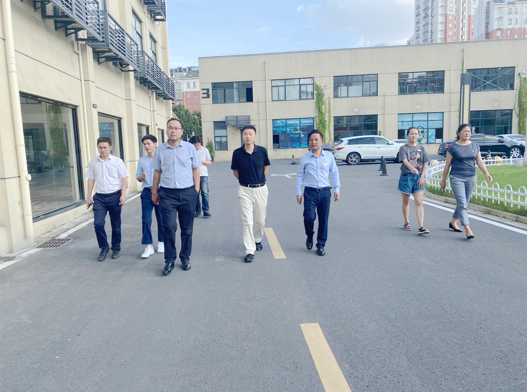 合肥市投资推进局副局长郭玉玺 光临庐阳j9国际站备用文创园调查