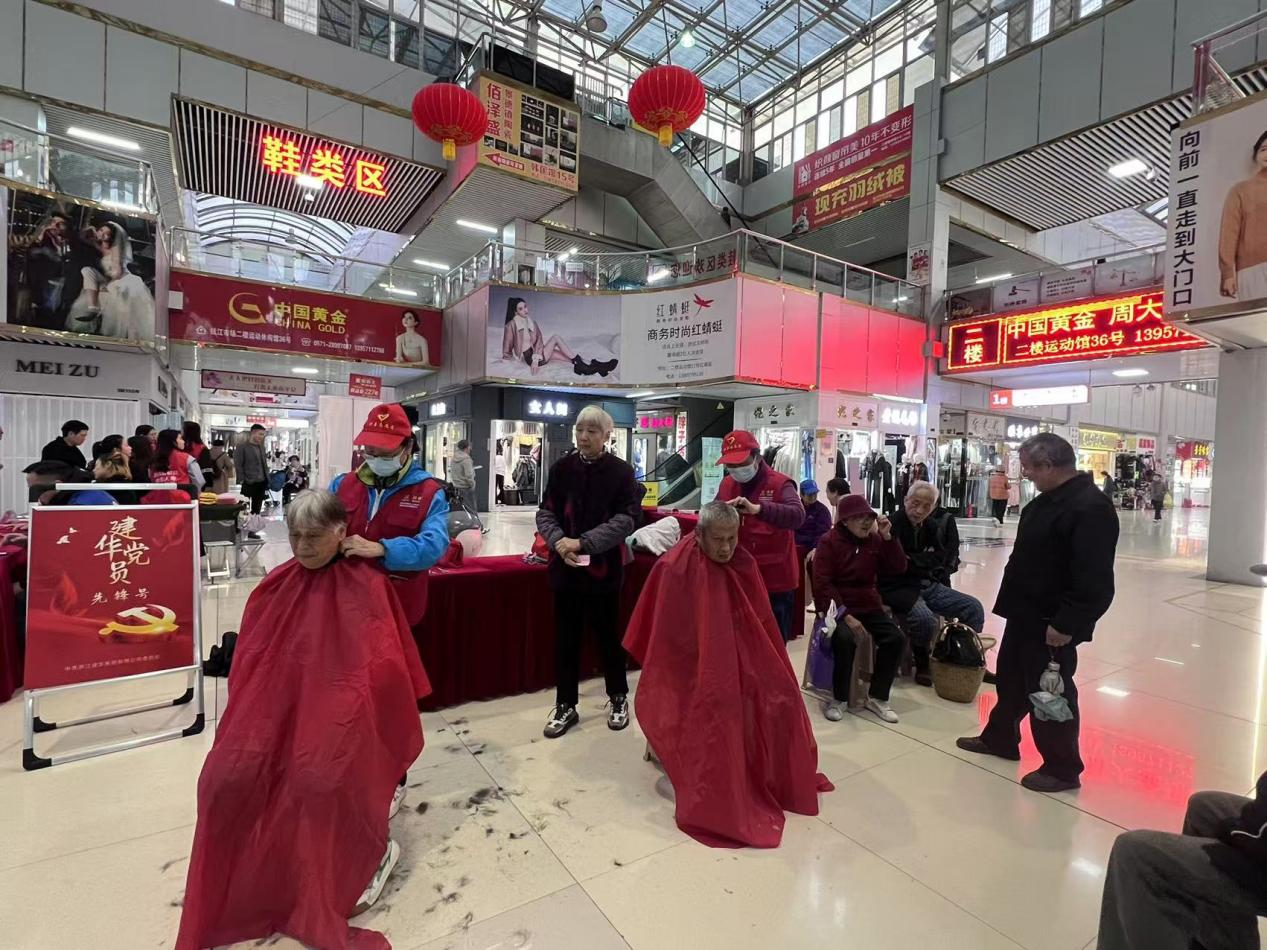 公益不打烊，情暖每月时光