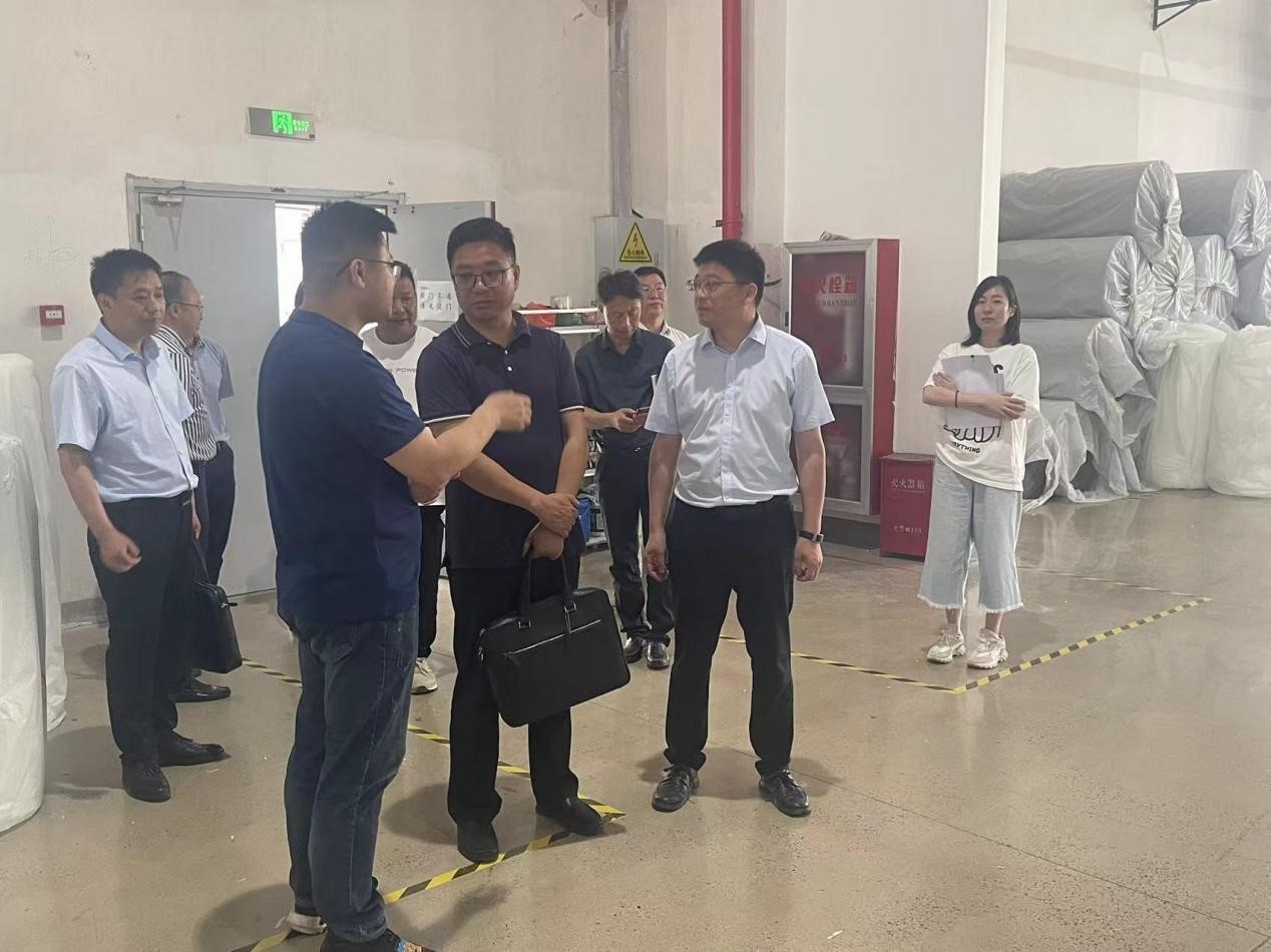 湖州市人大农委主任张国强一行光临j9国际站备用新材调查领导
