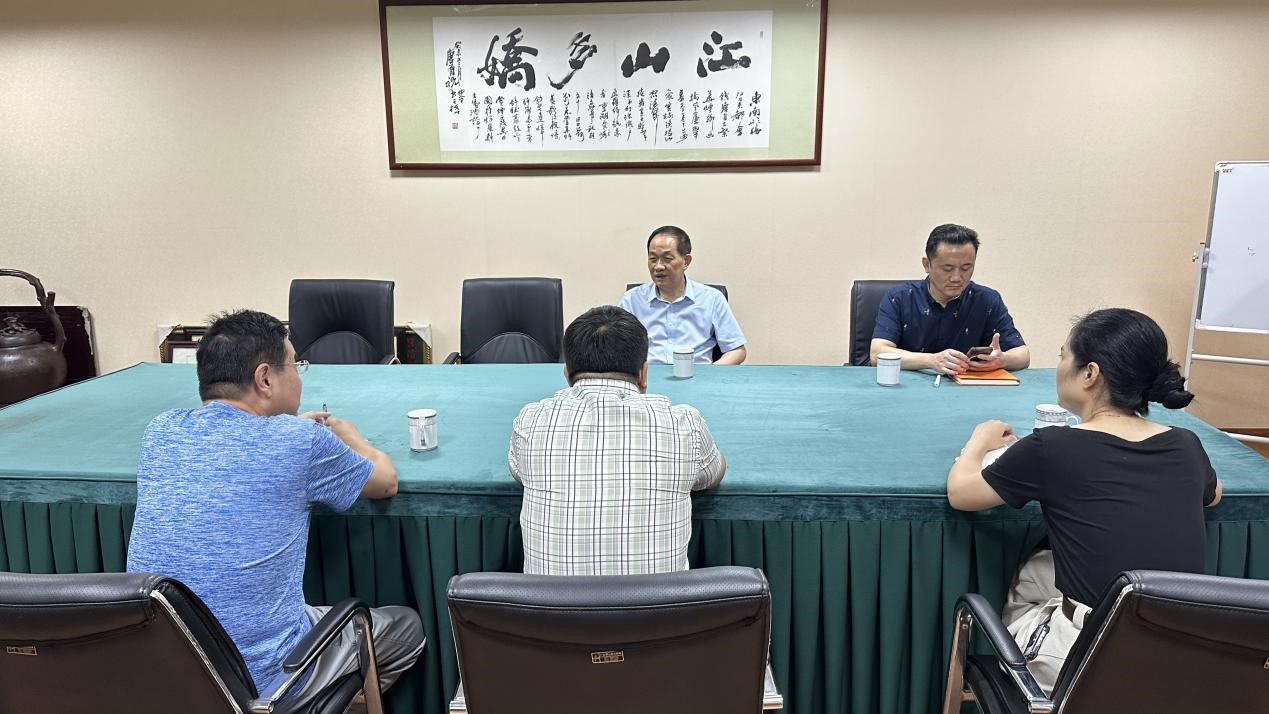 凝聚共识  战术同业——集团董事长赴j9国际站备用市场发展调研