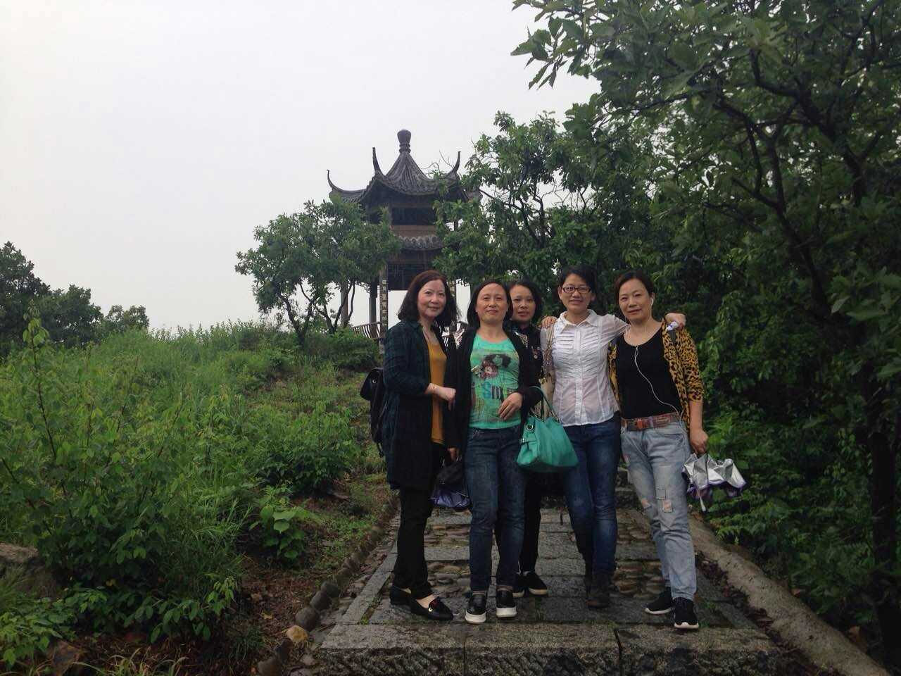 2016工会春日出游 (1).jpg 2016工会春日出游 (1).jpg